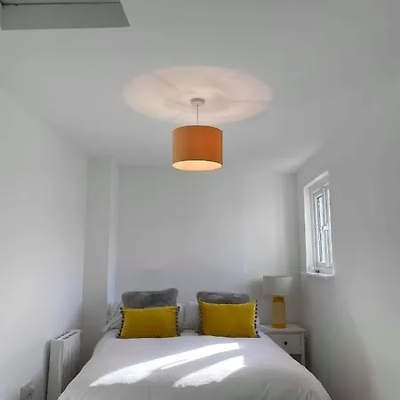 Ogy1 - 1 Apartment St Austell